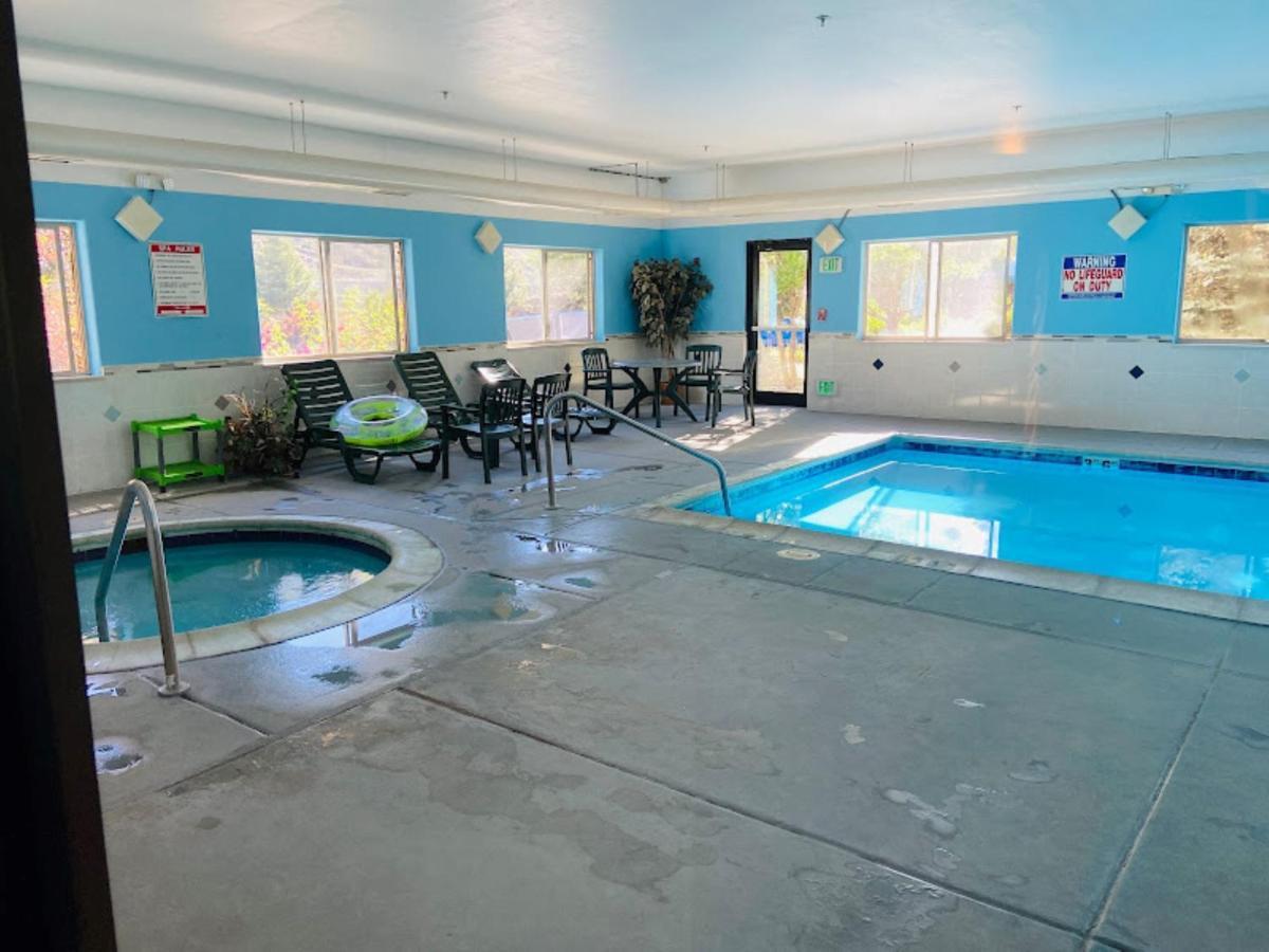 Wingate By Wyndham New Castle - Glenwood Springs Hotel Bagian luar foto