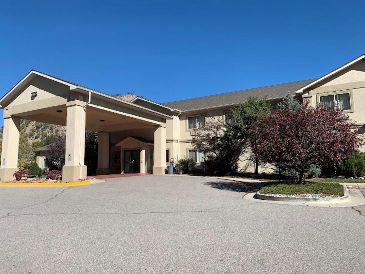 Wingate By Wyndham New Castle - Glenwood Springs Hotel Bagian luar foto